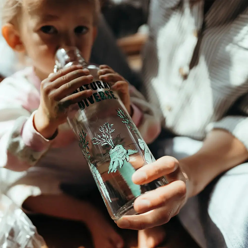 individuelle Trinkflasche aus Glas mit keramischen Siebdruck • etepetete